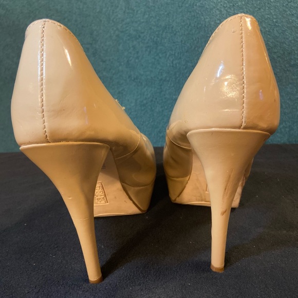 Tan Heels - Picture 6 of 6